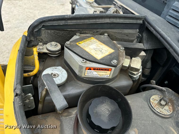 image for item OF9996 2012 Komatsu PC55MR-3 mini excavator