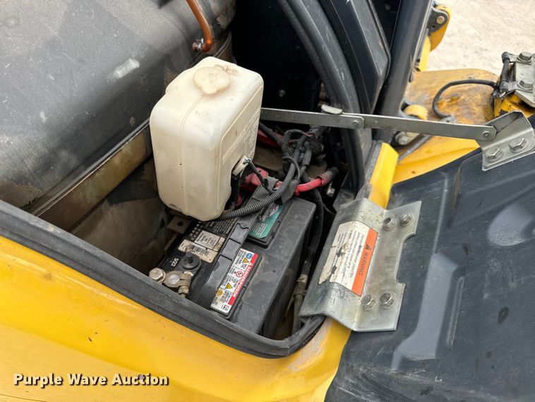 image for item OF9996 2012 Komatsu PC55MR-3 mini excavator