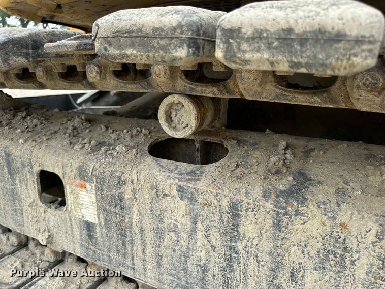 image for item OF9996 2012 Komatsu PC55MR-3 mini excavator