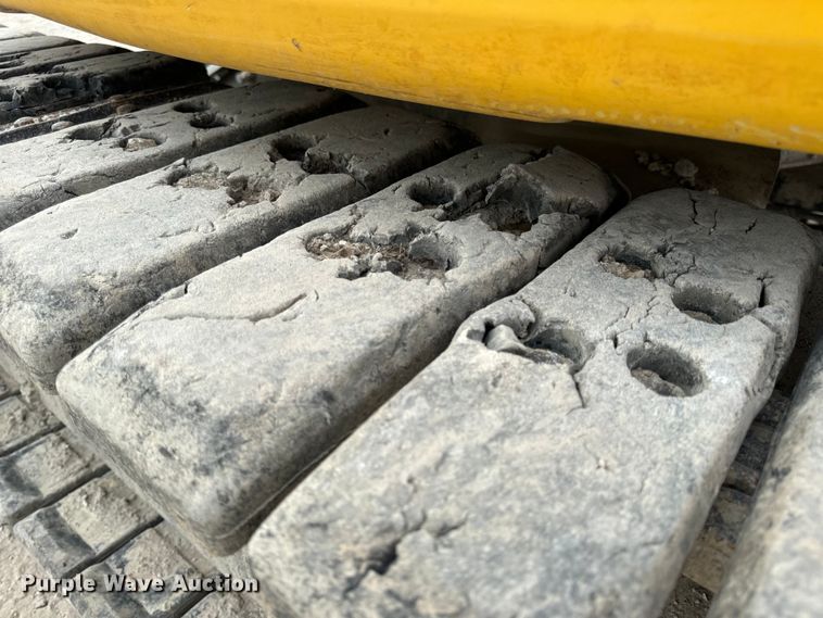 image for item OF9996 2012 Komatsu PC55MR-3 mini excavator