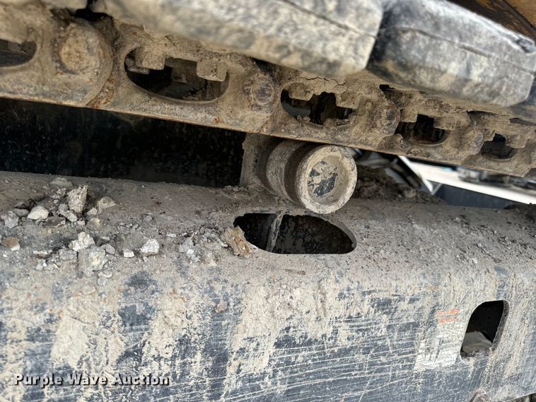 image for item OF9996 2012 Komatsu PC55MR-3 mini excavator