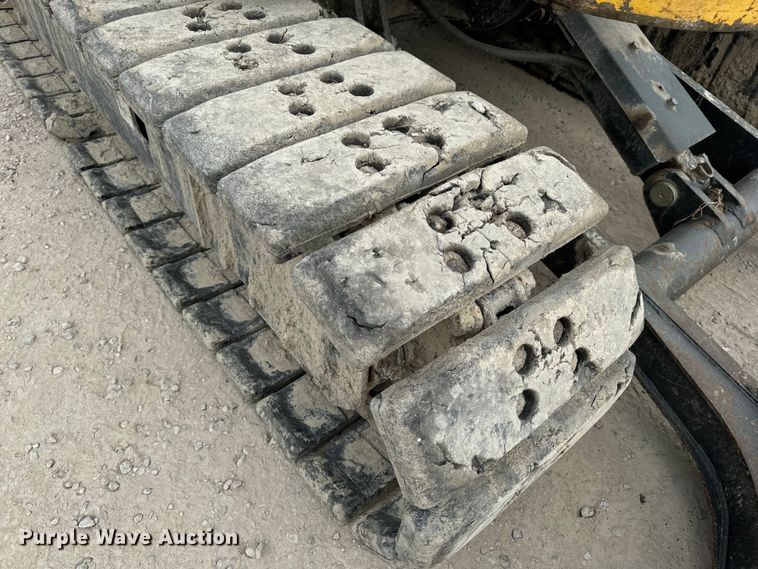 image for item OF9996 2012 Komatsu PC55MR-3 mini excavator