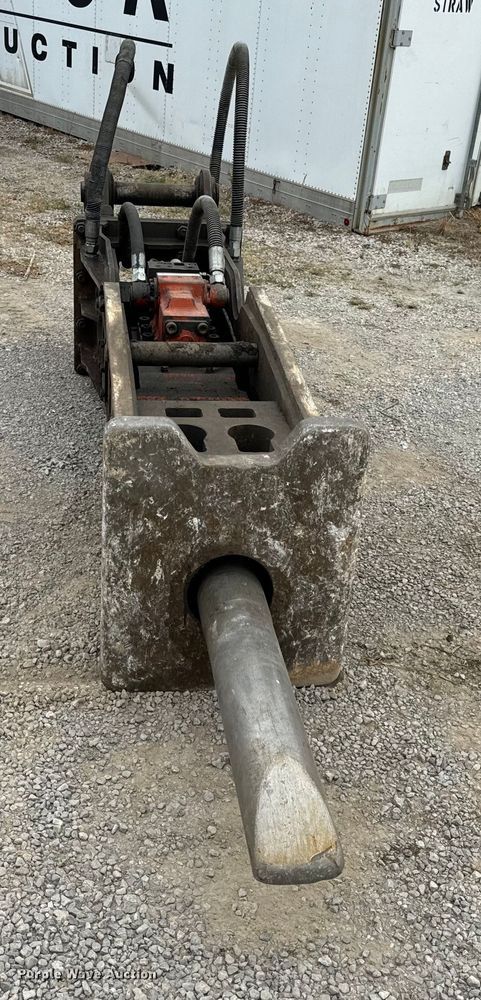 image for item OF9997 NPK GH-18 breaker