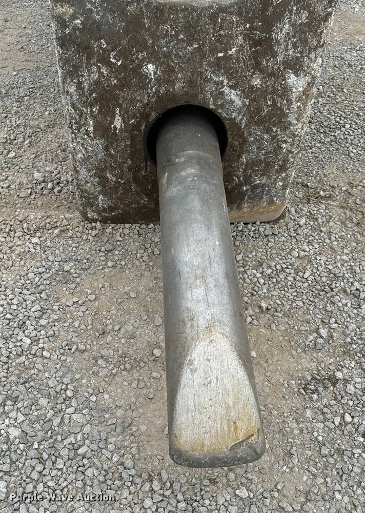 image for item OF9997 NPK GH-18 breaker