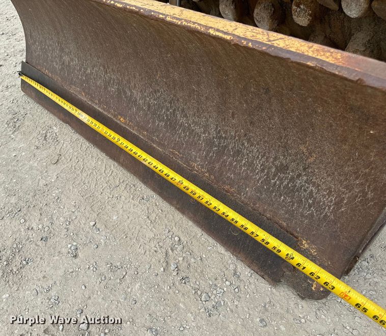 image for item OF9998 2002 Caterpillar  CP-323C single drum vibratory roller