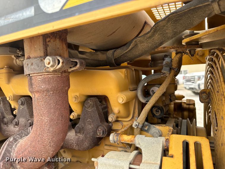 image for item OF9998 2002 Caterpillar  CP-323C single drum vibratory roller