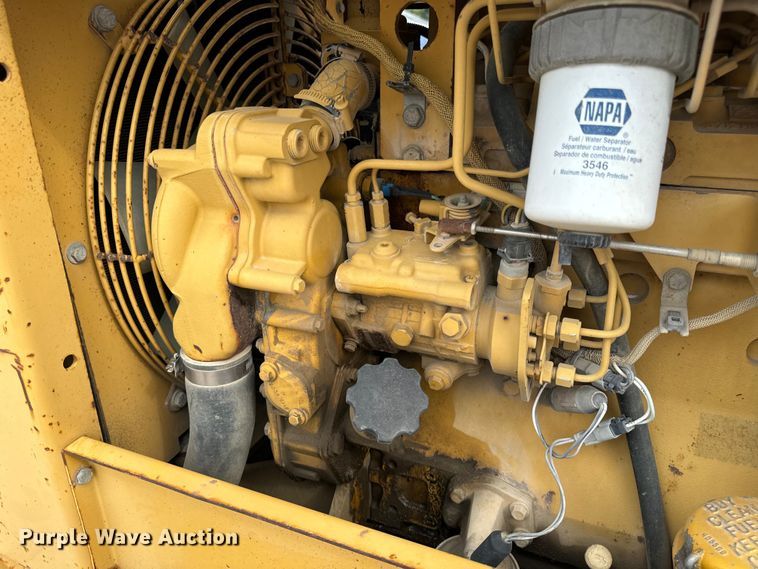 image for item OF9998 2002 Caterpillar  CP-323C single drum vibratory roller