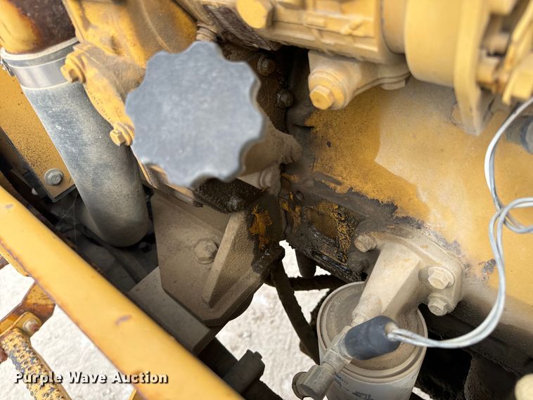 image for item OF9998 2002 Caterpillar  CP-323C single drum vibratory roller