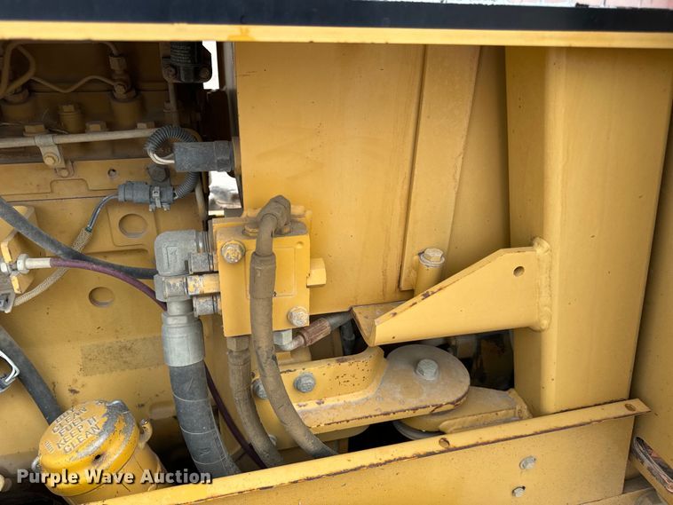 image for item OF9998 2002 Caterpillar  CP-323C single drum vibratory roller
