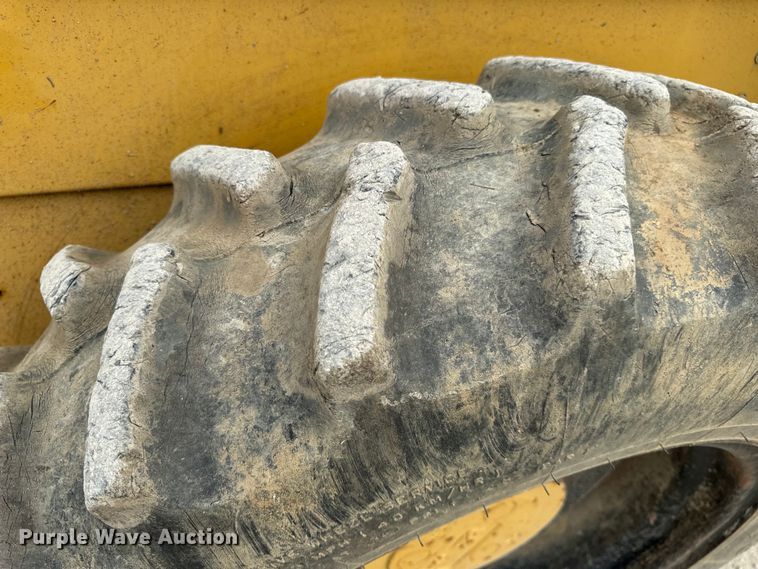 image for item OF9998 2002 Caterpillar  CP-323C single drum vibratory roller