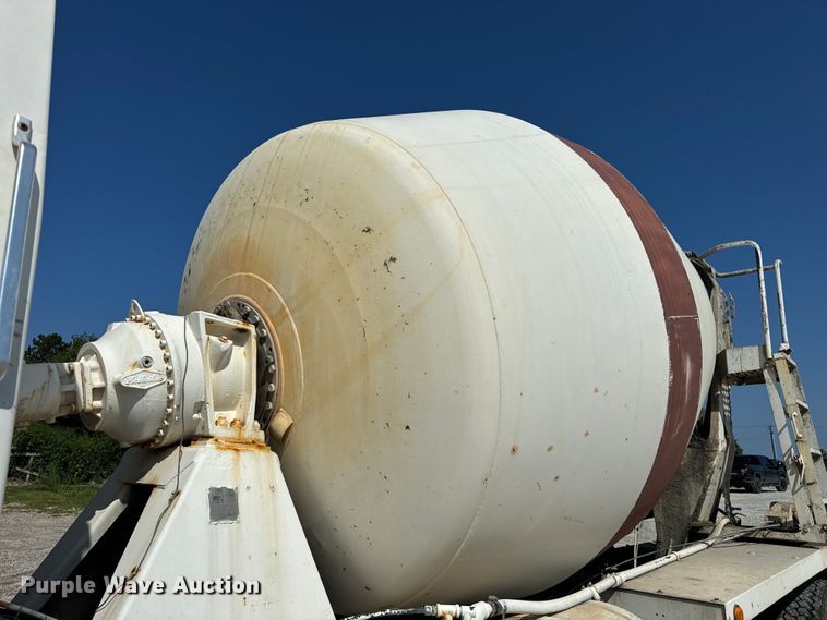 image for item OG9629 1995 Ford  LT8000 ready mix truck