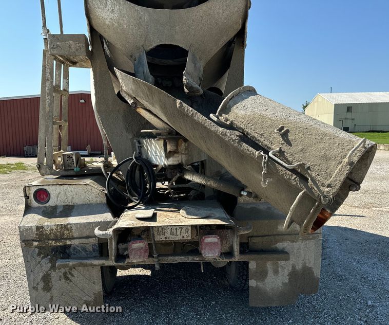 image for item OG9629 1995 Ford  LT8000 ready mix truck