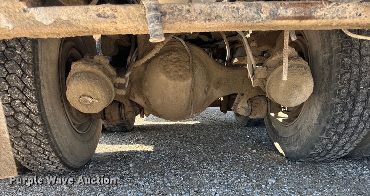 image for item OG9629 1995 Ford  LT8000 ready mix truck