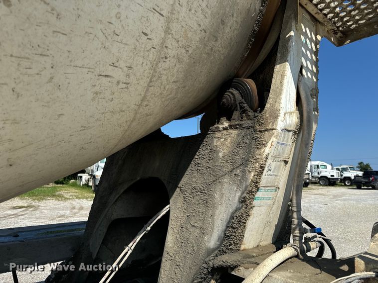 image for item OG9629 1995 Ford  LT8000 ready mix truck