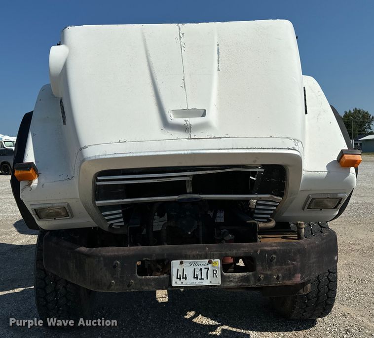 image for item OG9629 1995 Ford  LT8000 ready mix truck