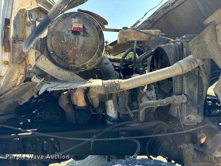 image for item OG9629 1995 Ford  LT8000 ready mix truck