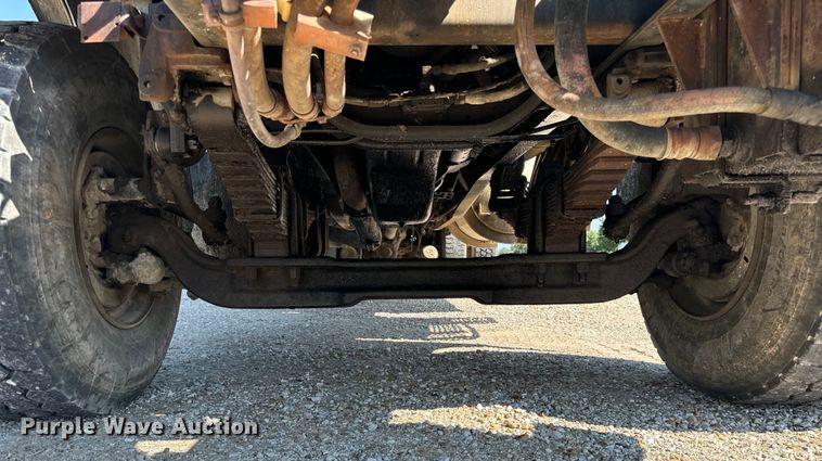 image for item OG9629 1995 Ford  LT8000 ready mix truck