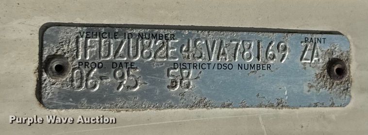 image for item OG9629 1995 Ford  LT8000 ready mix truck