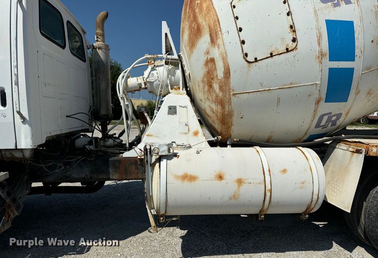 image for item OG9630 1998 Ford  LT8500 ready mix truck