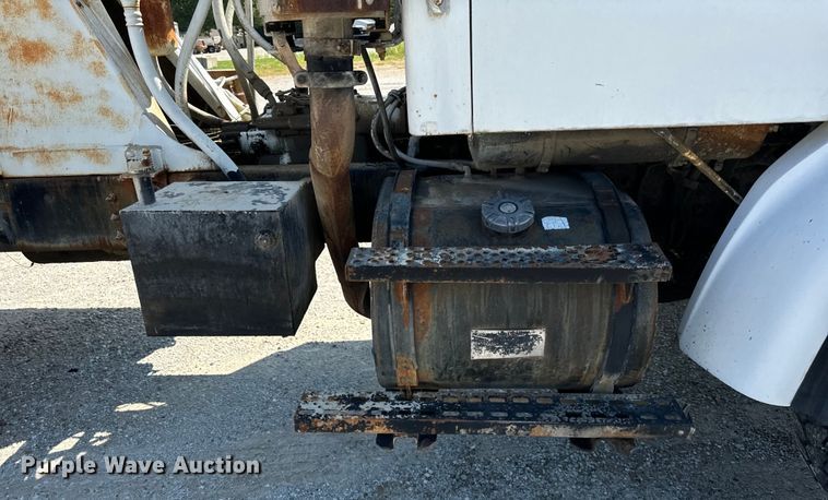 image for item OG9630 1998 Ford  LT8500 ready mix truck