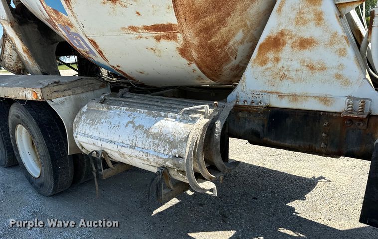 image for item OG9630 1998 Ford  LT8500 ready mix truck