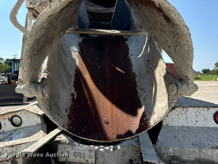 image for item OG9630 1998 Ford  LT8500 ready mix truck