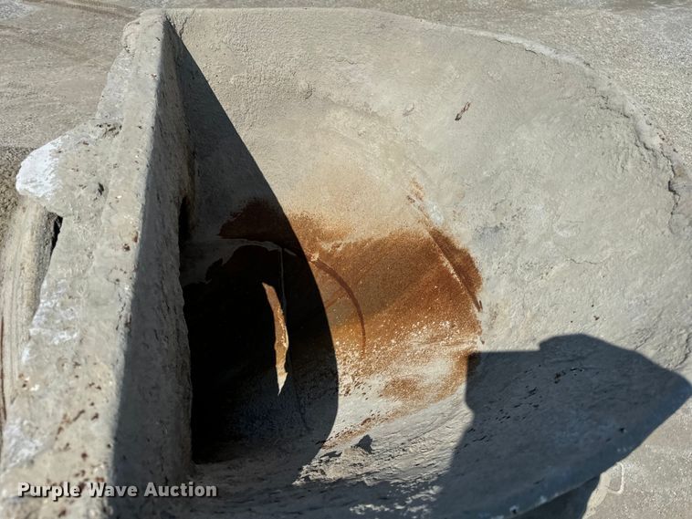 image for item OG9630 1998 Ford  LT8500 ready mix truck