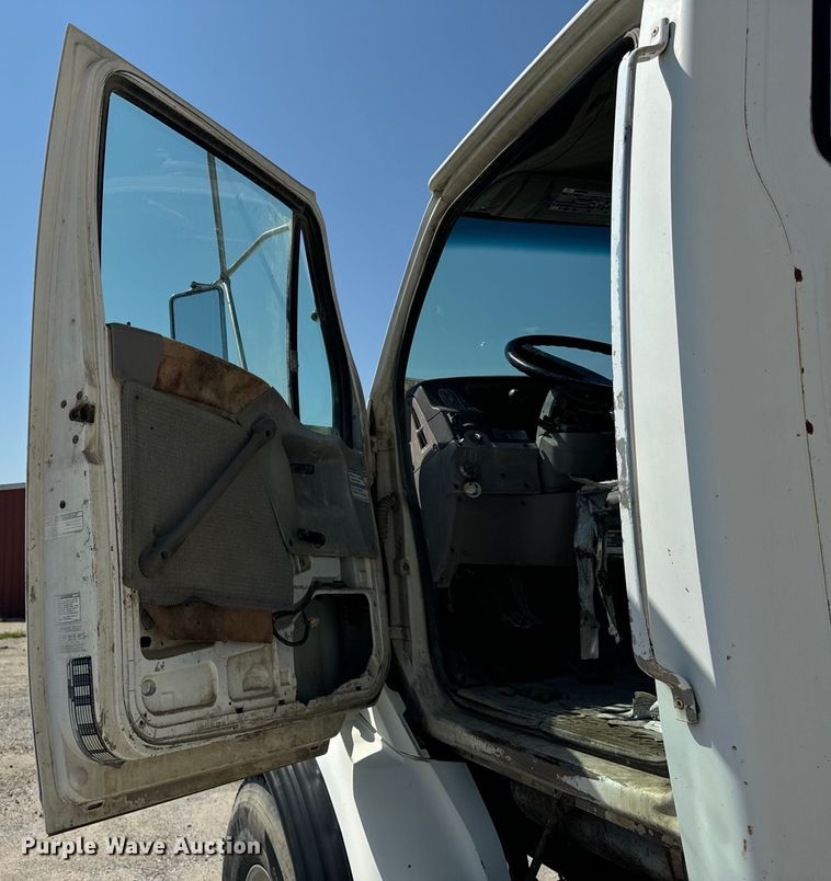 image for item OG9630 1998 Ford  LT8500 ready mix truck