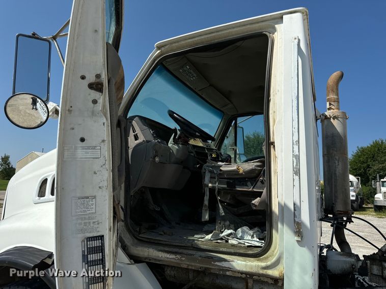 image for item OG9630 1998 Ford  LT8500 ready mix truck