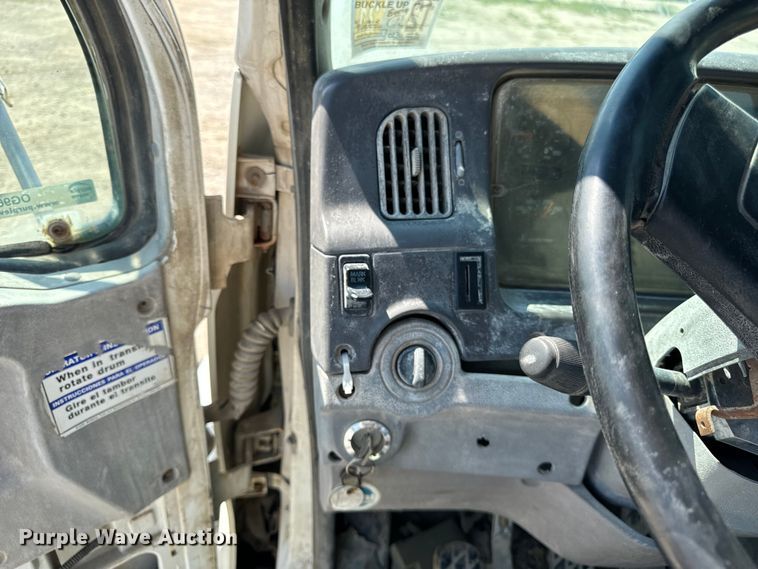image for item OG9630 1998 Ford  LT8500 ready mix truck