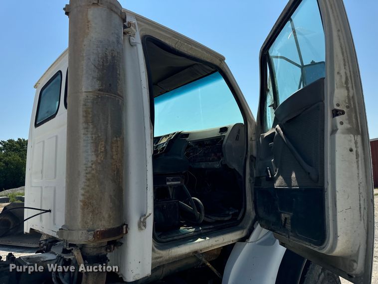 image for item OG9630 1998 Ford  LT8500 ready mix truck