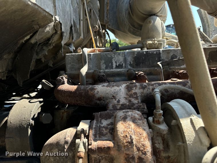 image for item OG9630 1998 Ford  LT8500 ready mix truck