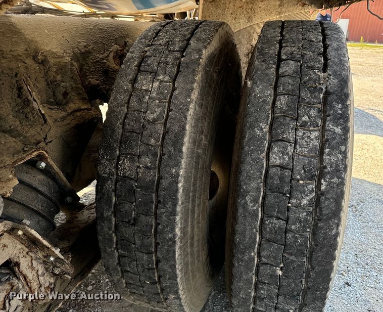 image for item OG9630 1998 Ford  LT8500 ready mix truck