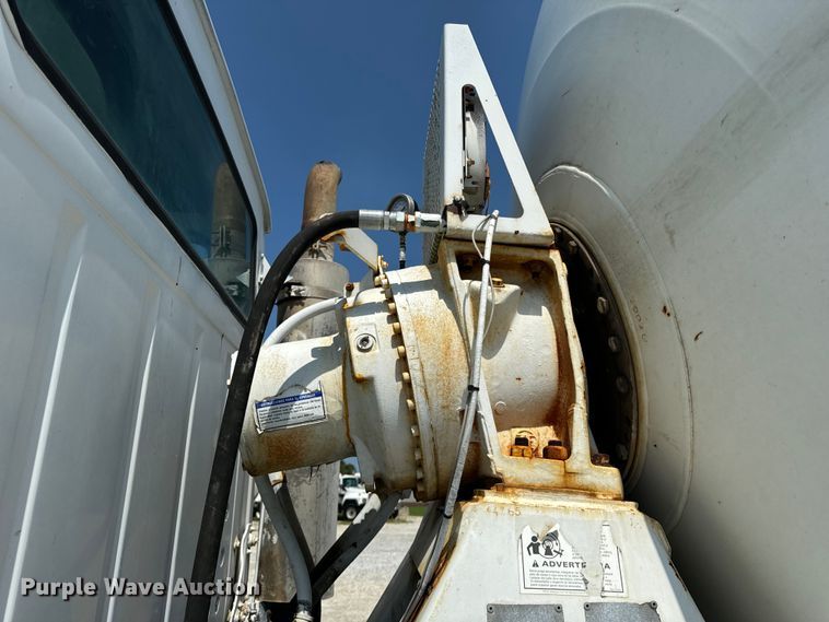 image for item OG9631 1997 Ford  LT8000 ready mix truck