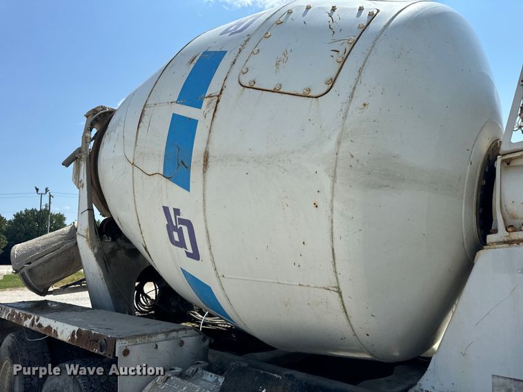 image for item OG9631 1997 Ford  LT8000 ready mix truck