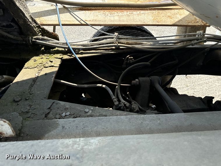 image for item OG9631 1997 Ford  LT8000 ready mix truck