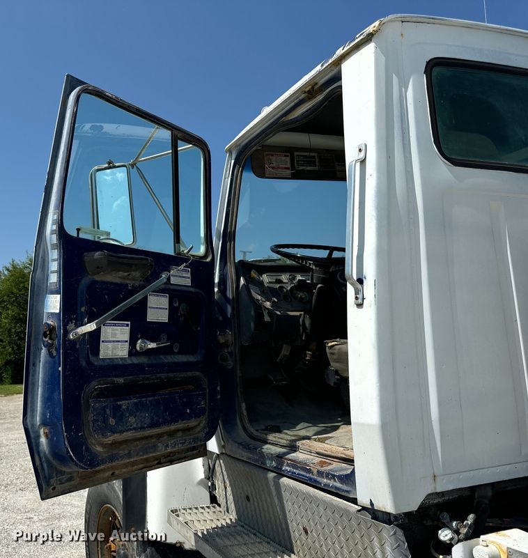 image for item OG9631 1997 Ford  LT8000 ready mix truck