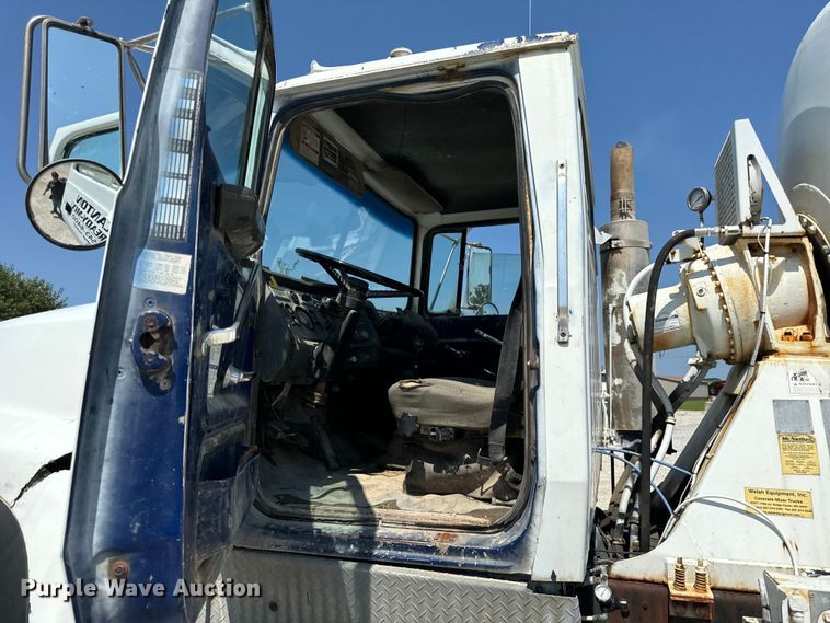 image for item OG9631 1997 Ford  LT8000 ready mix truck