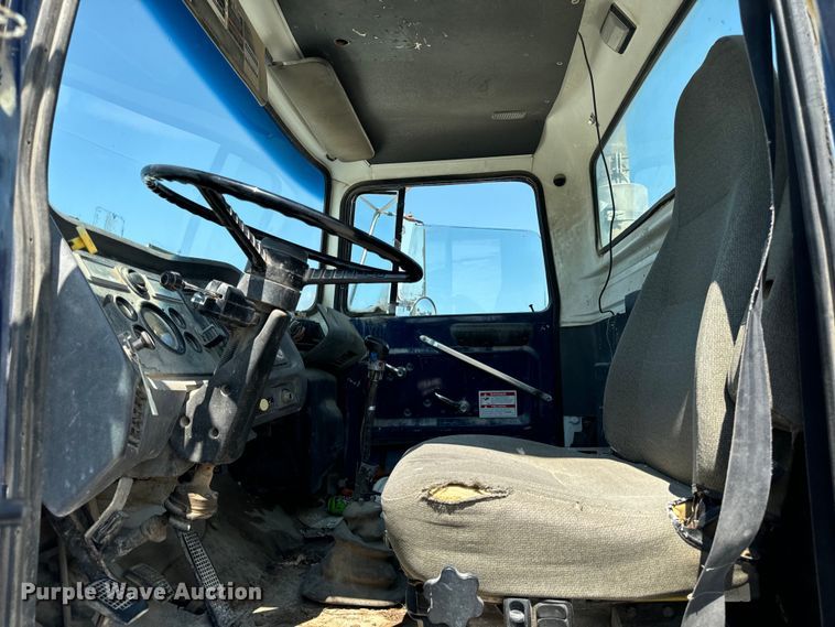 image for item OG9631 1997 Ford  LT8000 ready mix truck