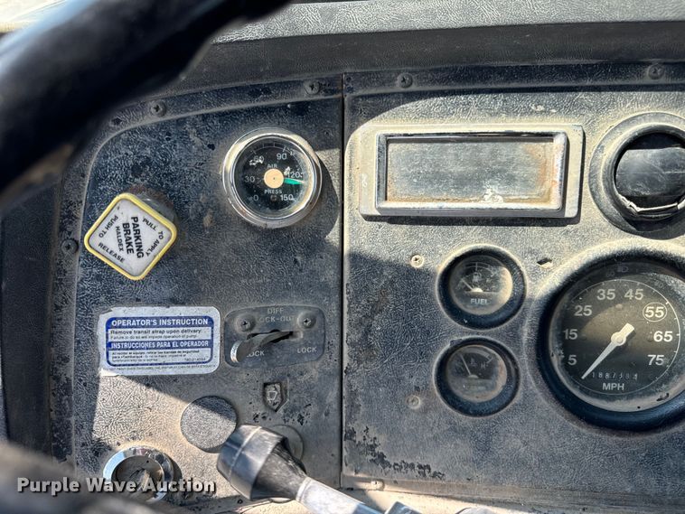 image for item OG9631 1997 Ford  LT8000 ready mix truck