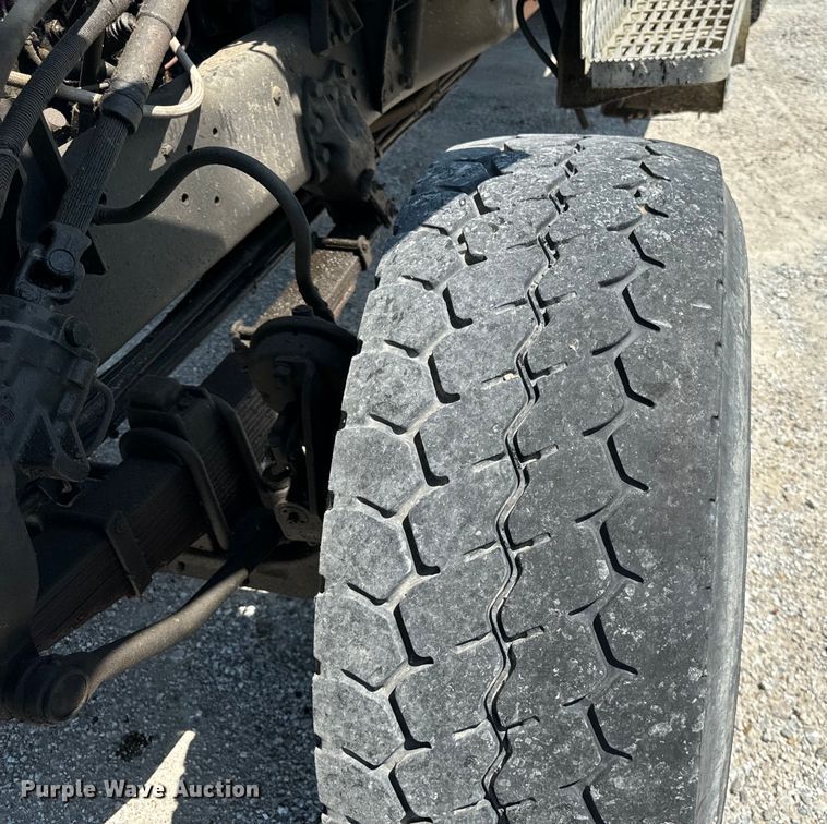 image for item OG9631 1997 Ford  LT8000 ready mix truck