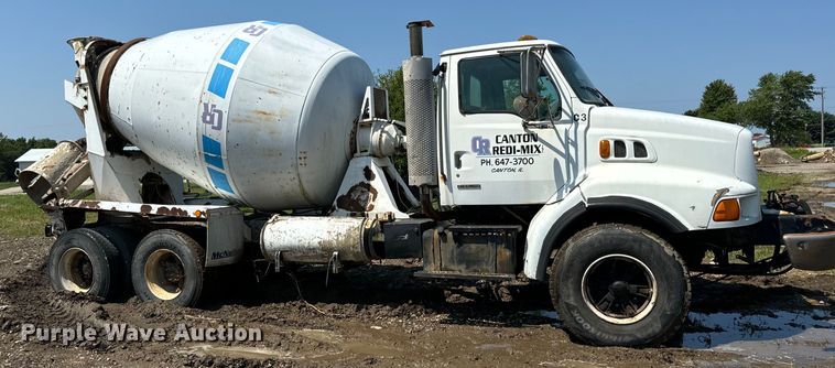 image for item OG9632 1999 Sterling  LT8513 ready mix truck