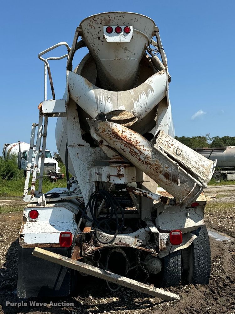 image for item OG9632 1999 Sterling  LT8513 ready mix truck