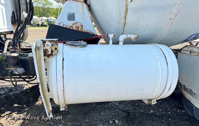 image for item OG9632 1999 Sterling  LT8513 ready mix truck