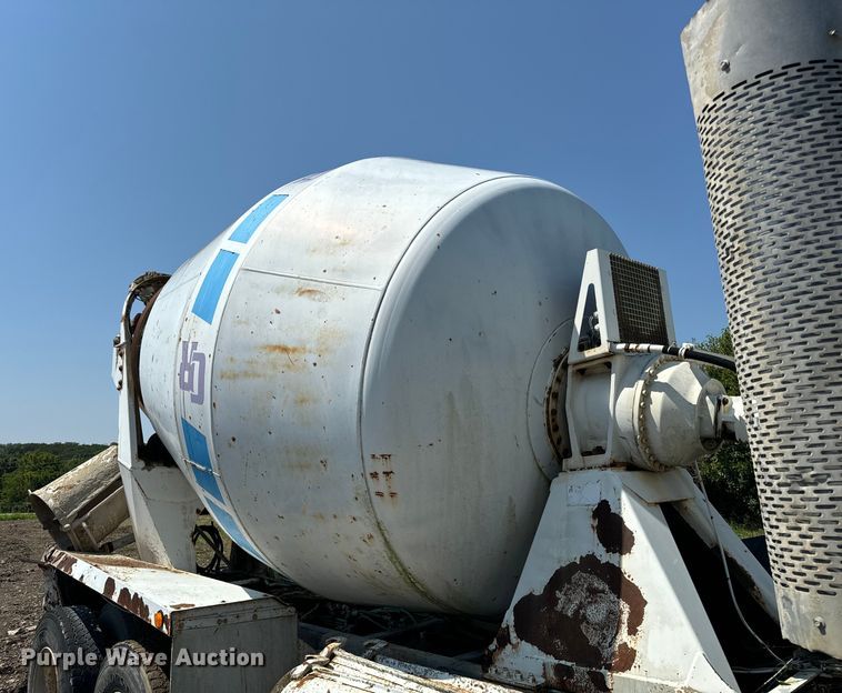 image for item OG9632 1999 Sterling  LT8513 ready mix truck