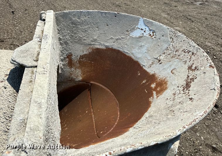 image for item OG9632 1999 Sterling  LT8513 ready mix truck