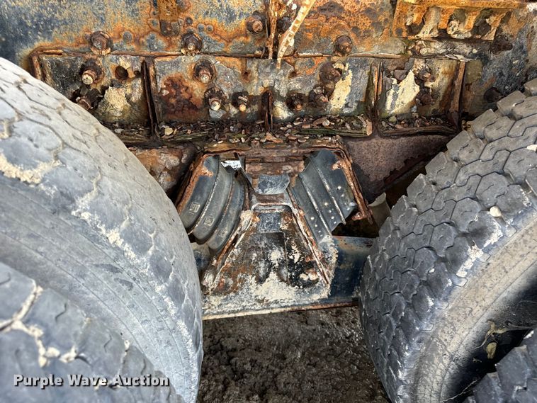 image for item OG9632 1999 Sterling  LT8513 ready mix truck