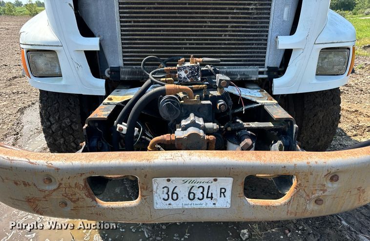 image for item OG9632 1999 Sterling  LT8513 ready mix truck