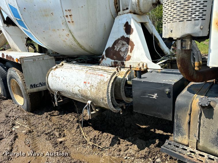 image for item OG9632 1999 Sterling  LT8513 ready mix truck