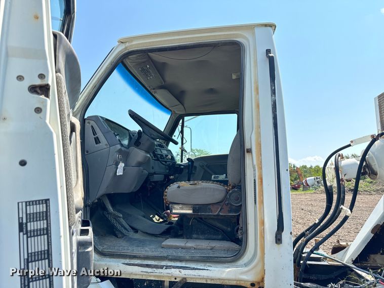 image for item OG9632 1999 Sterling  LT8513 ready mix truck